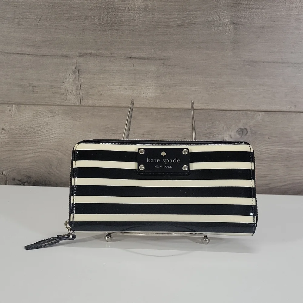 kate spade Black & Off-White Striped Zip Wallet